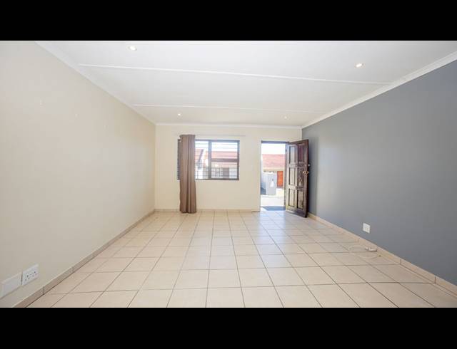 3 BEDROOM HOUSE FOR SALE IN GREENFIELDS